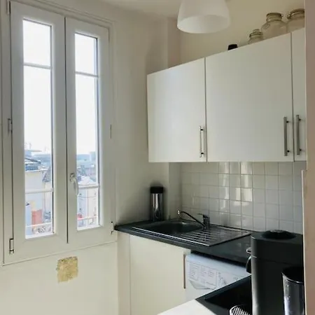 The Artist'S Apartment Near The Metro Saint-Denis  Exterior photo